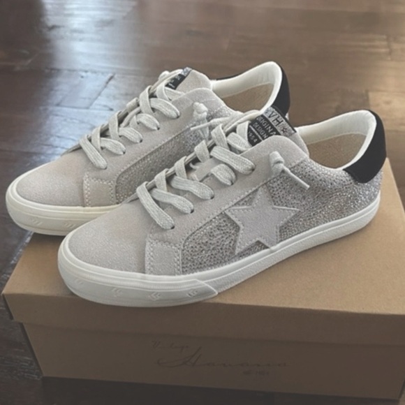 Vintage Havana Women’s rhinestone sneaker-size 7.5-grey/silver-brand new - Picture 4 of 15